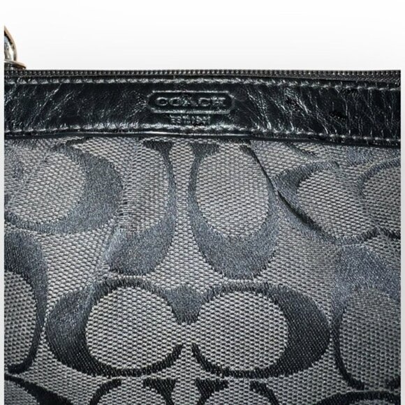 VINTAGE COACH classic Jacquard Signature Black Leather Trim Wristlet Wallet logo - Picture 4 of 5